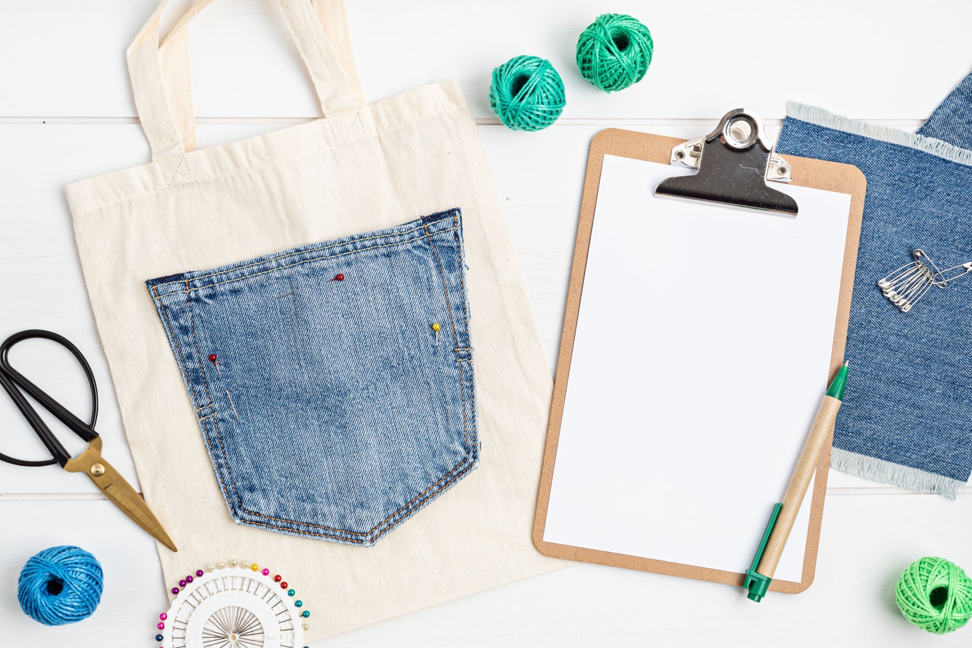 A DIY kit for a cotton bag